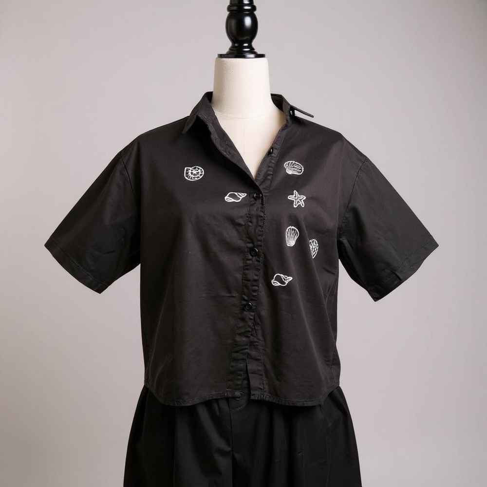 Black Short Sleeve with Culottes - Picture 2 of 8